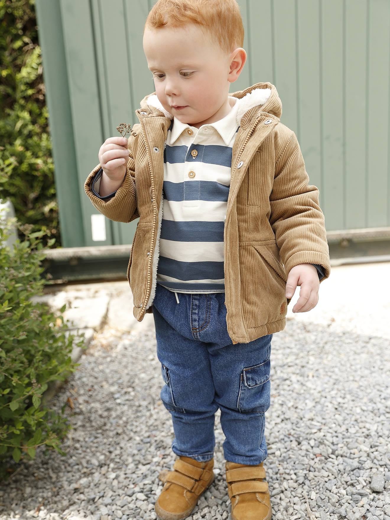 Babymantel in ribfluweel met voering van imitatiebont karamel afbeelding