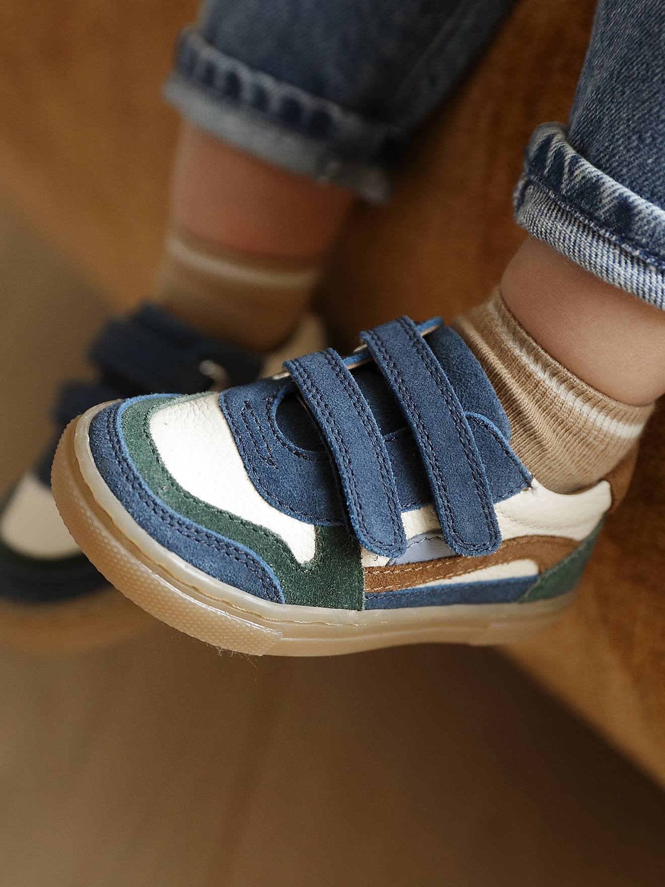 Baskets met klittenband van leer voor baby veel blauw afbeelding