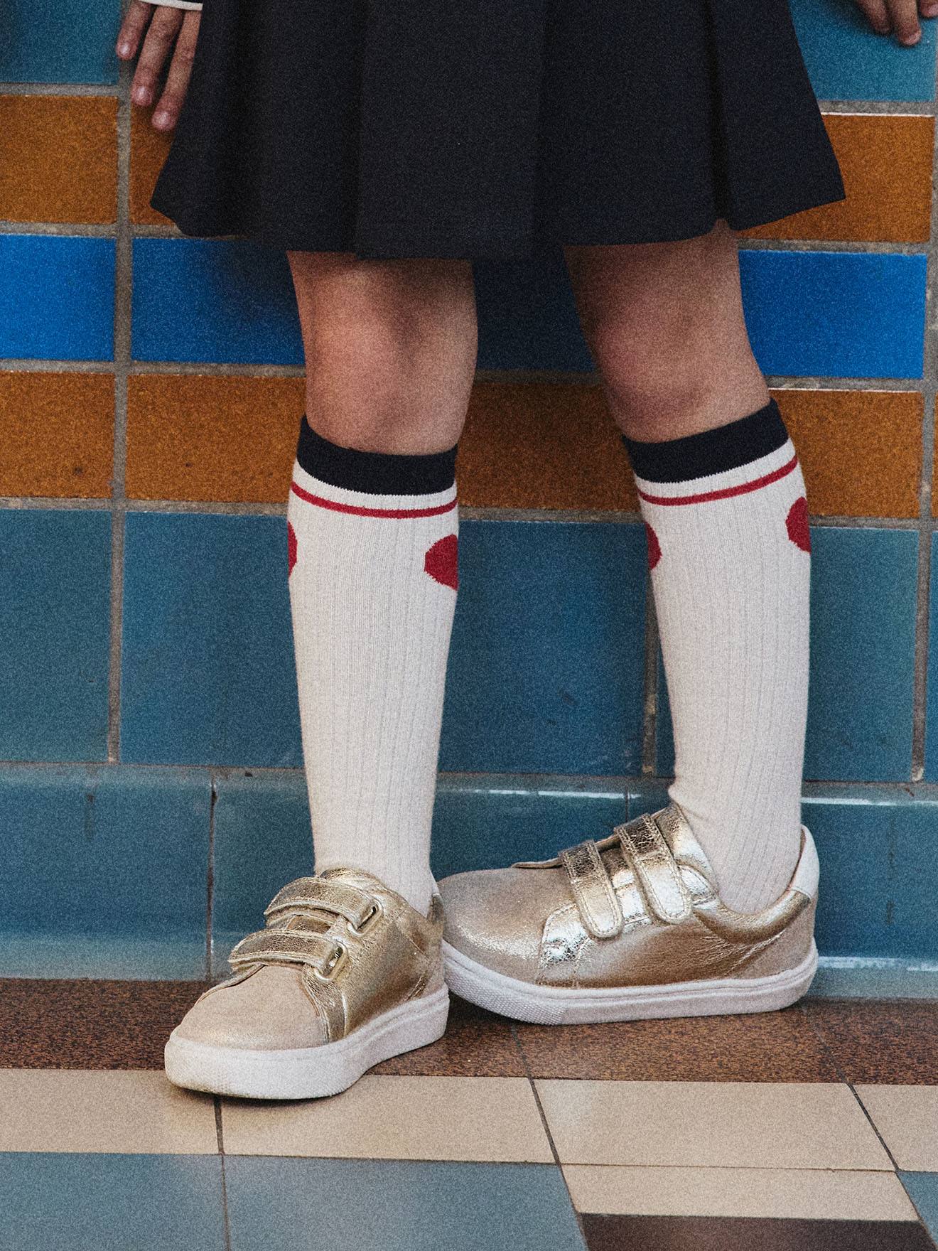 Leren kindersneakers met klittenband, kleutercollectie goud afbeelding