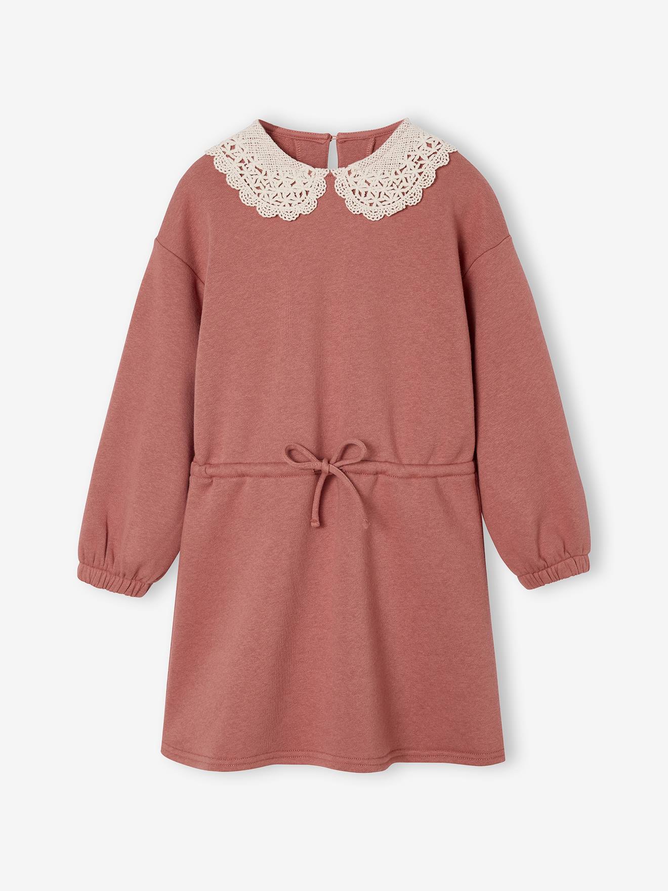 Meisjesjurk van sweaterstof met macramé kraag rozenhout afbeelding