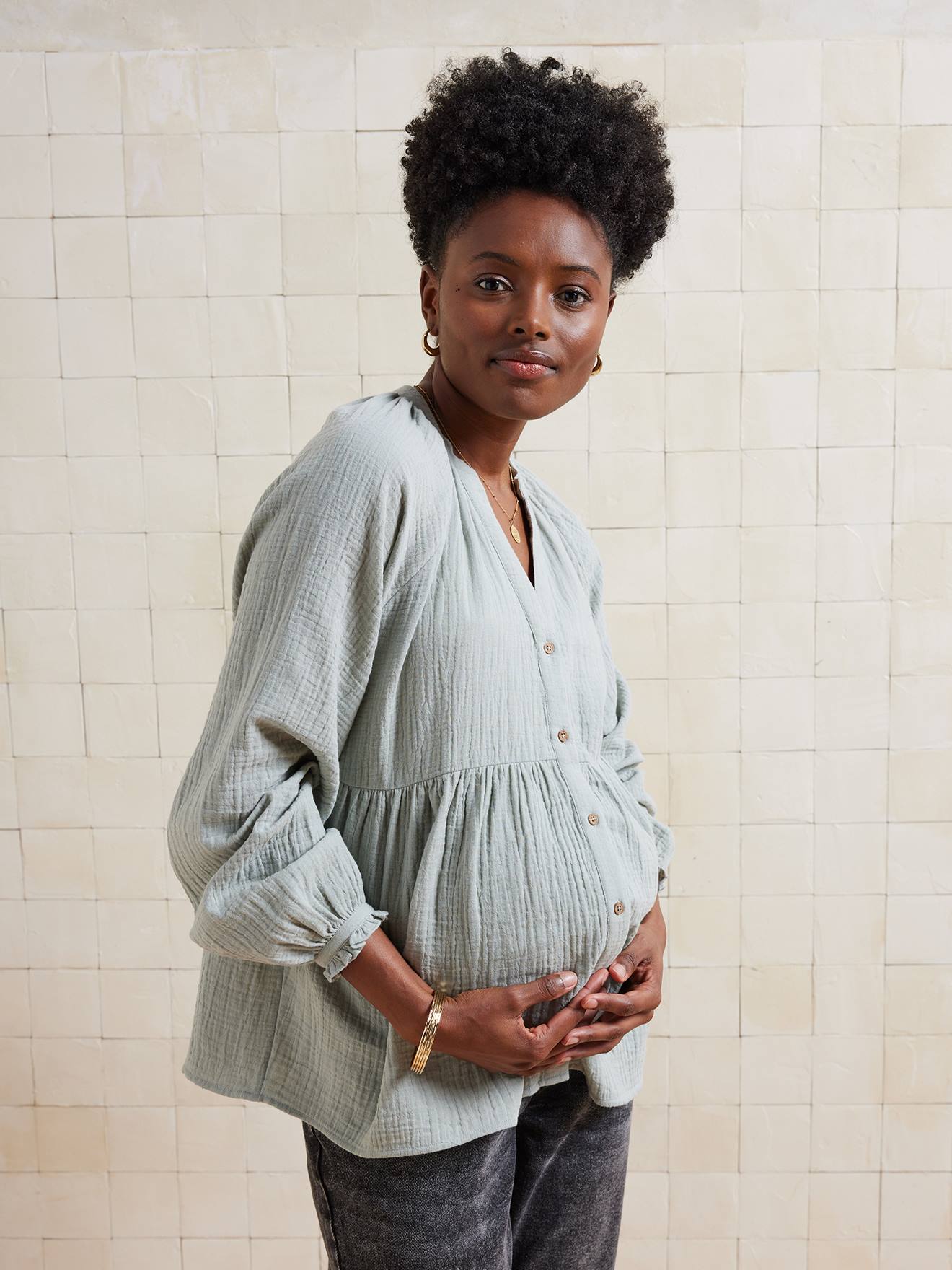 Blouse voor zwangerschap en borstvoeding van biologisch katoenen gaas* saliegroen afbeelding