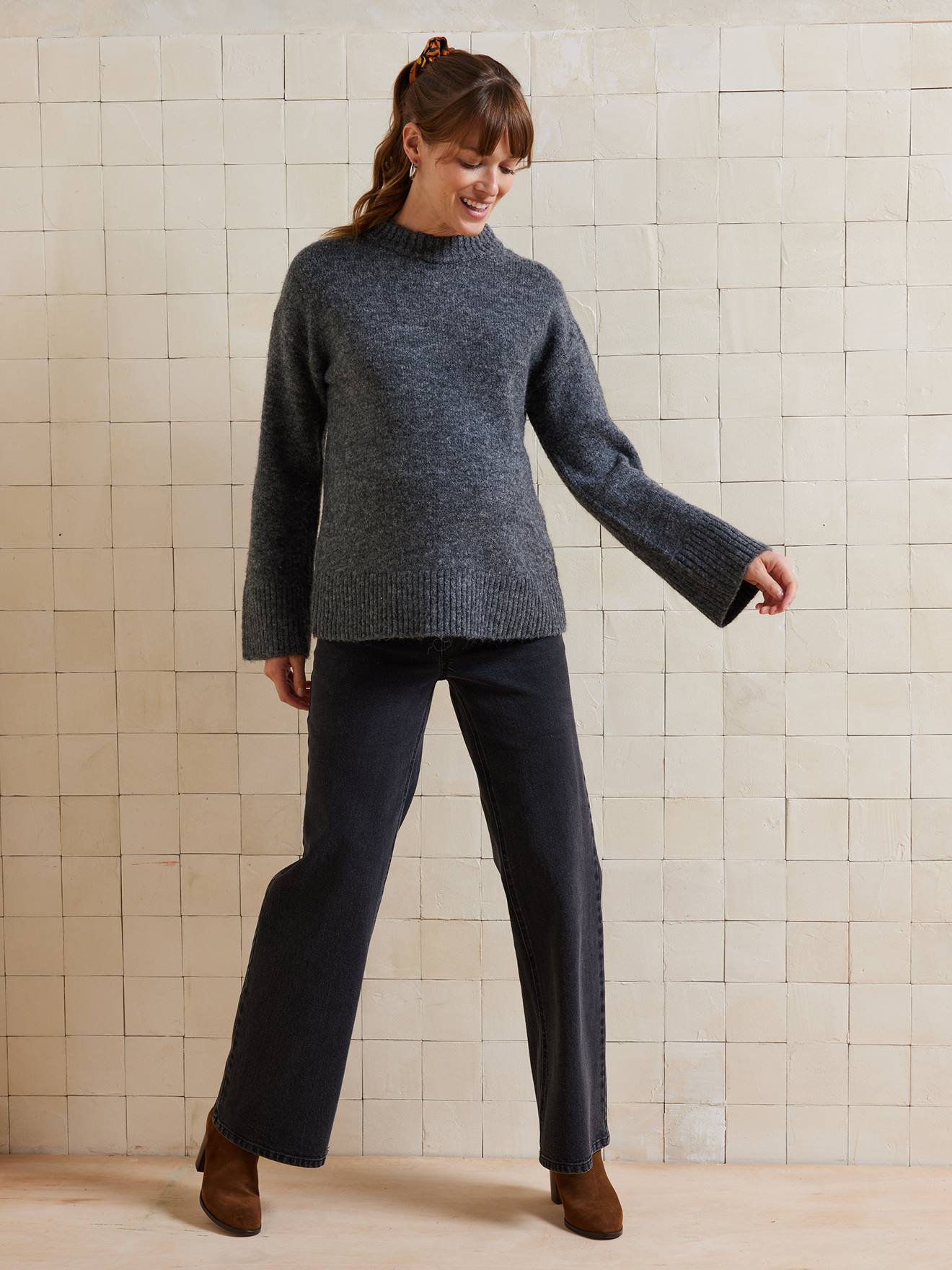 Trui met ronde hals voor zwangerschap jersey breisel met wol antraciet afbeelding