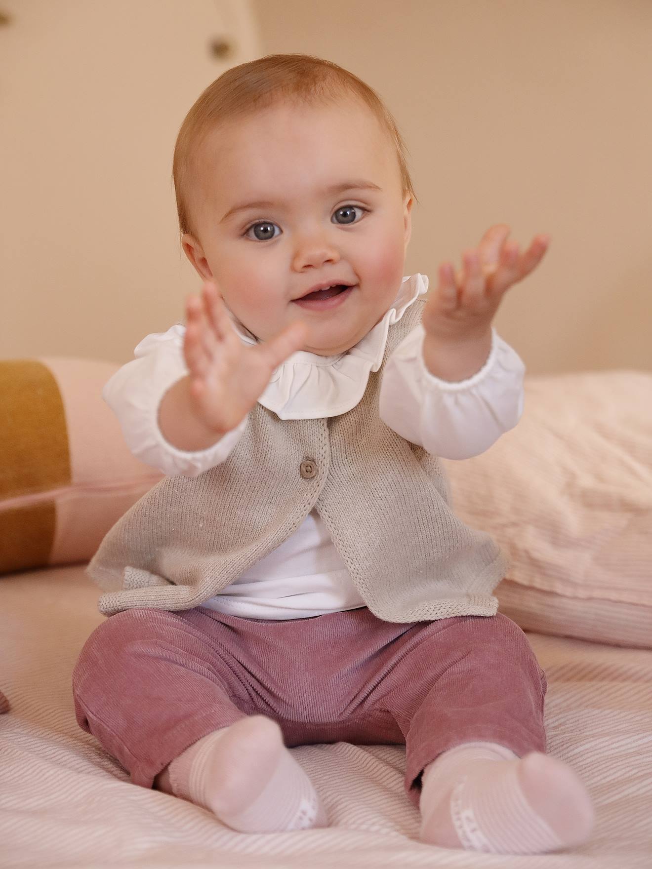 3-delig babypakje met blouse + broek + vest lila afbeelding