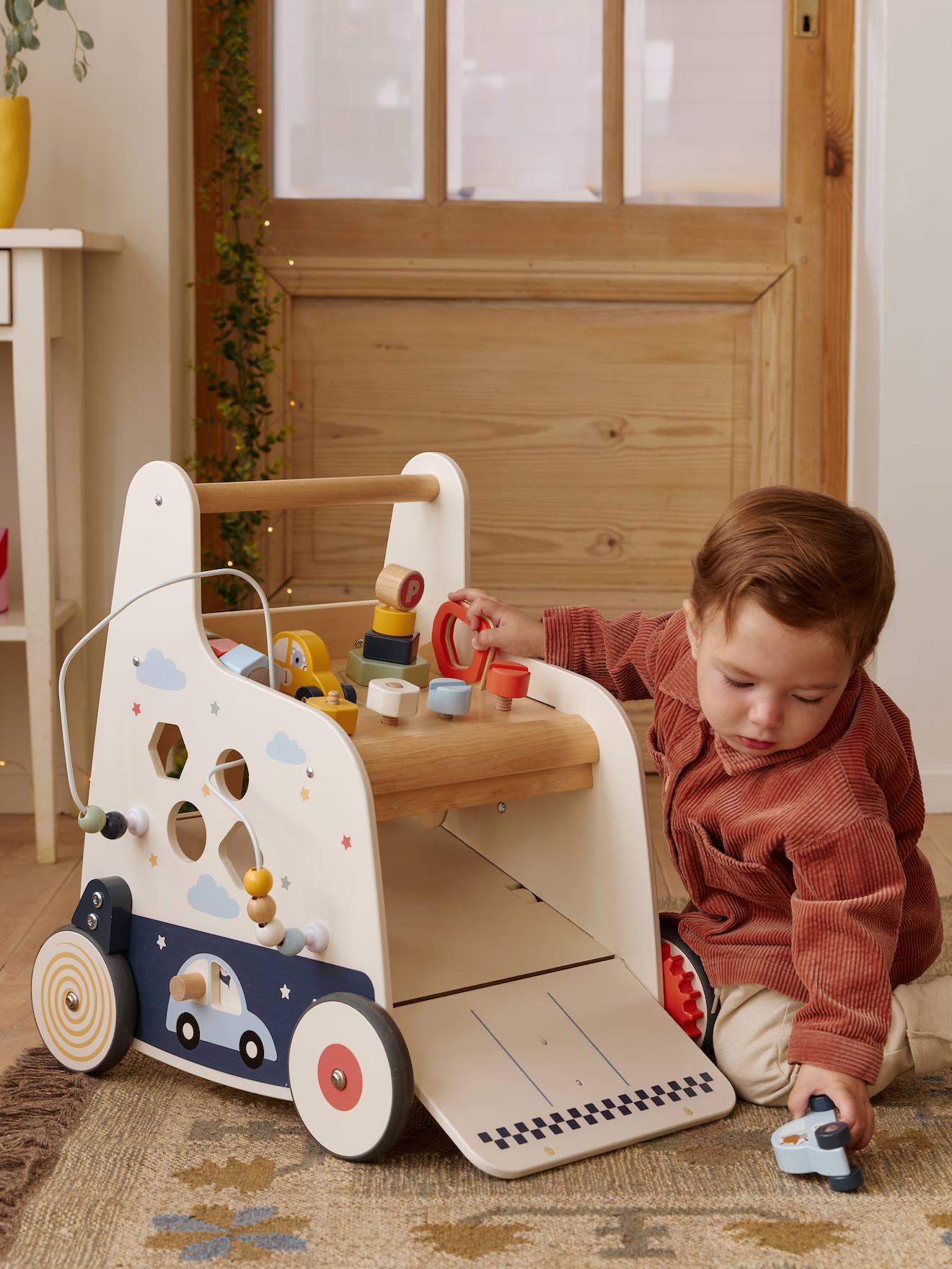 Doe-het-zelf loopwagen en FSC® houten auto's hout afbeelding