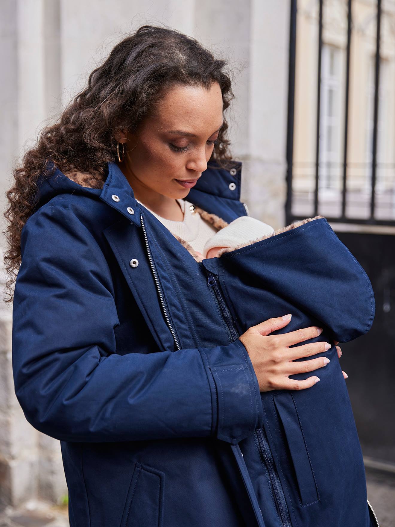 Evolutieve parka voor zwangerschap en dragen, gevoerd met luipaard imitatiebont ENVIE DE FRAISE marineblauw afbeelding