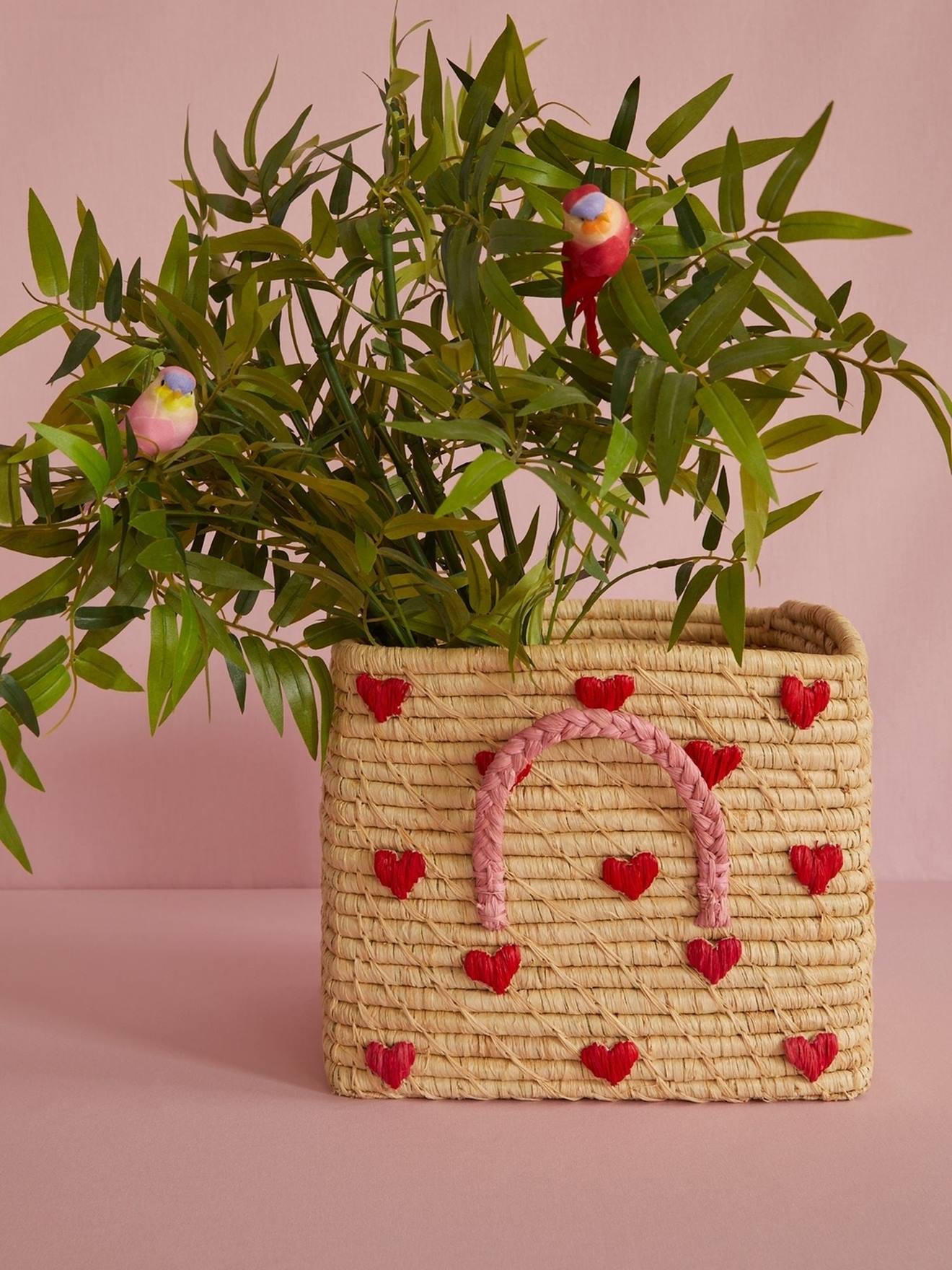 Hoekige mand in raffia voor kinderen HEARTS RICE beige