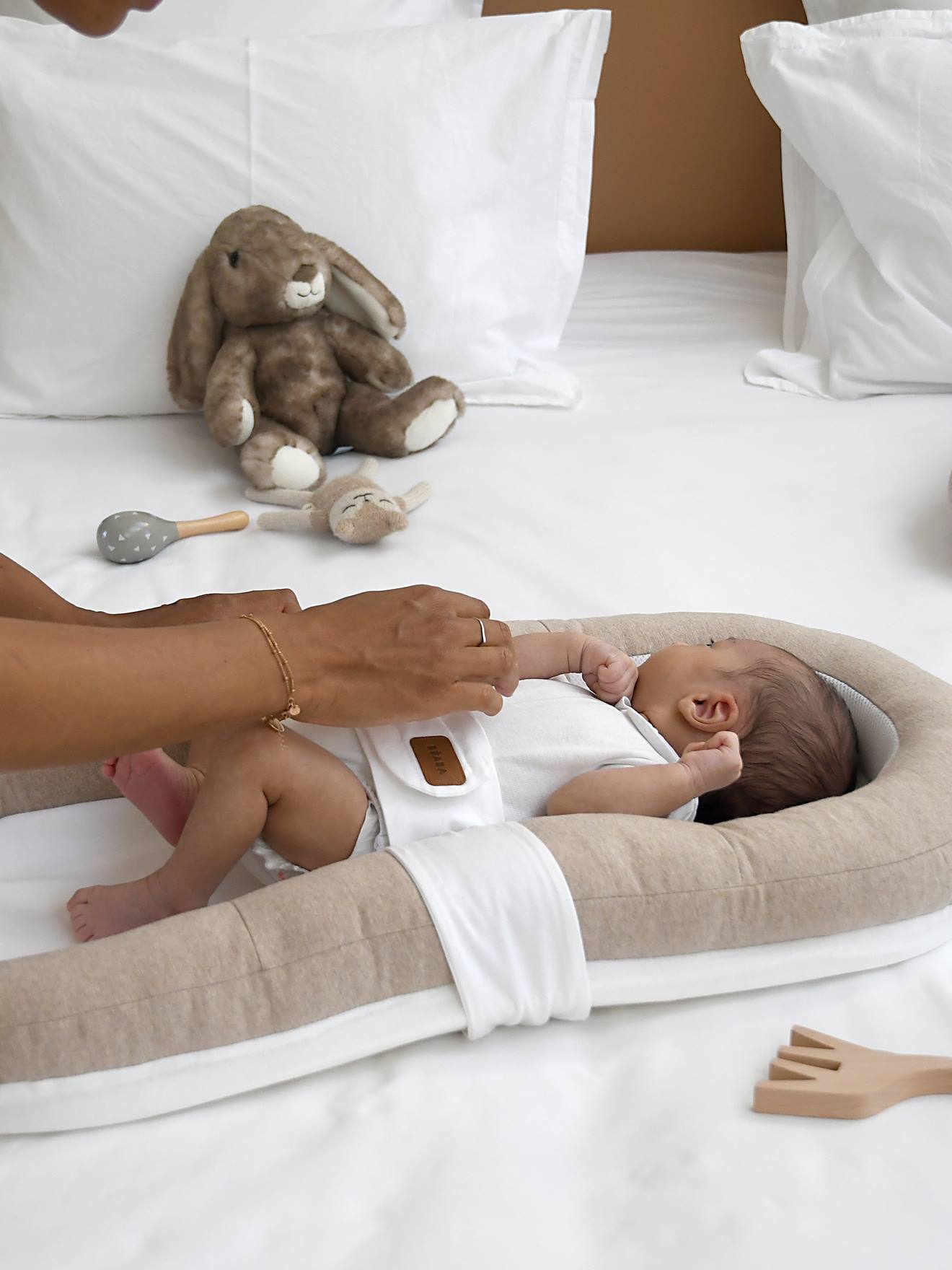 Cocoony babybedverkleiner beige